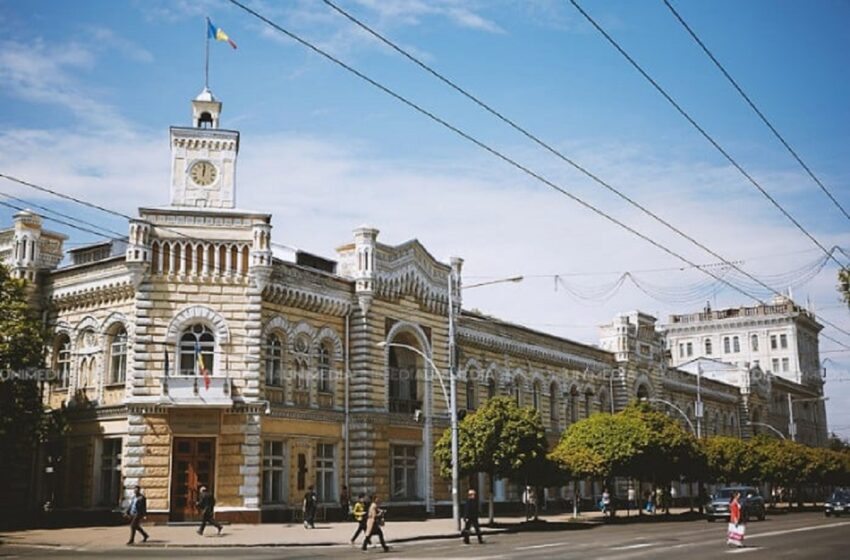 Câștig de cauză pentru Primăria Chișinău, după 3 ani de judecată: Pentru ce a fost obligată compania Moldtelecom să achite 3,5 milioane de lei