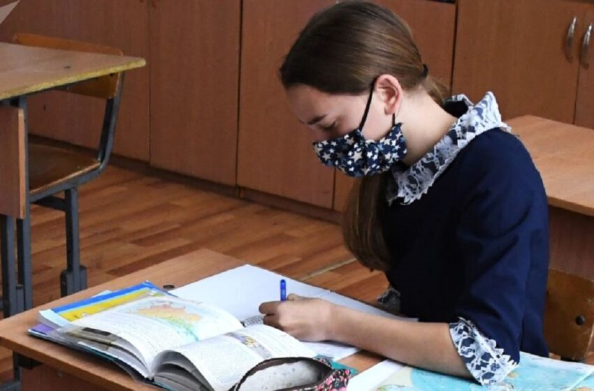 ULTIMA ORĂ! Școlile din Chișinău trec în regim online! Ce se întâmplă cu grădinițele