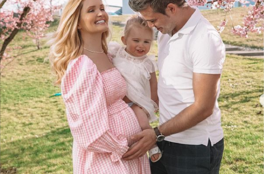 FOTO Este însărcinată! Cristina Gheiceanu: „Mica noastră familie va deveni mai mare în curând”