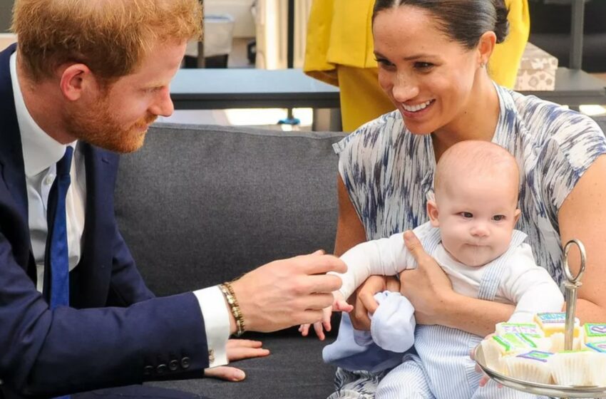 Primele imagini cu Meghan Markle și Archie după înmormântarea prințului Philip. Ce mare s-a făcut fiul lui Harry
