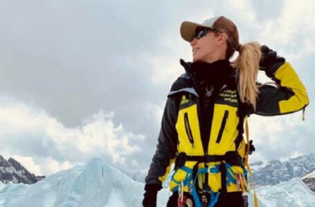 A cucerit Everestul! Olga Țapordei a devenit prima femeie din Moldova, care a escaladat cel mai înalt punct al planetei