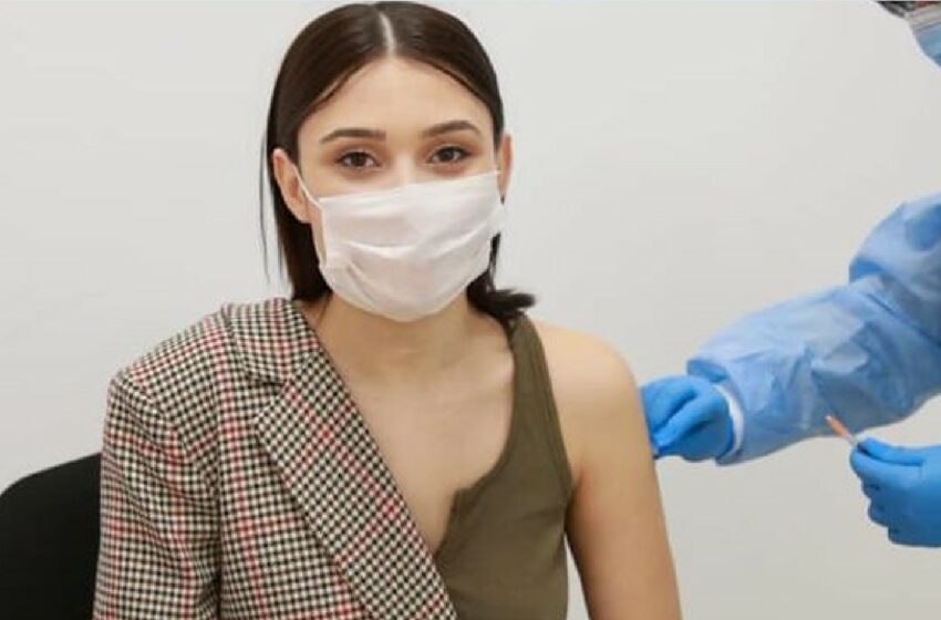 Irina Rimes, criticată dur pe Internet, după ce s-a vaccinat anti-Covid: „Nu mai minți ”