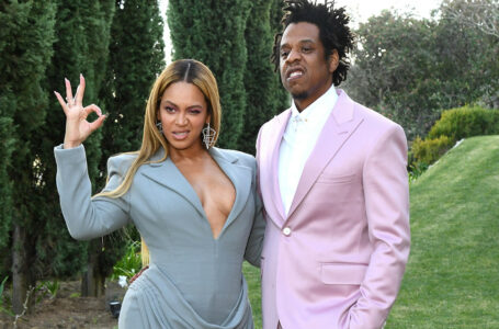 FOTO Beyonce și Jay-Z și-au cumpărat cea mai scumpă mașină din lume