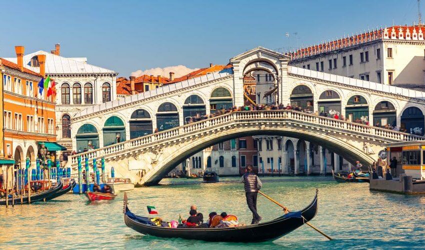  Un drum roman, descoperit pe fundul lagunei din Veneția