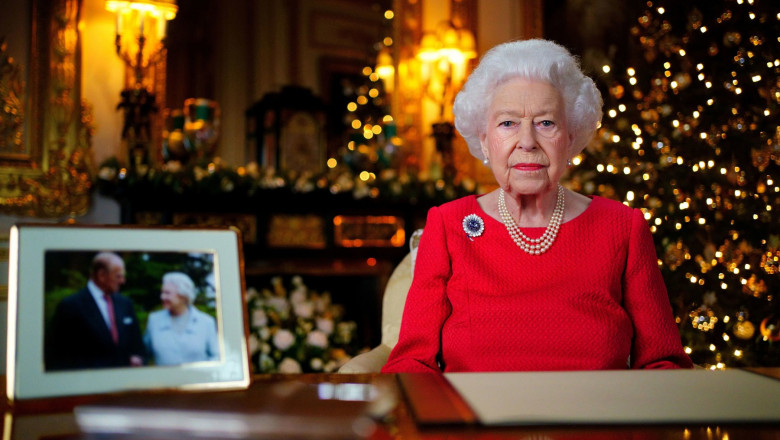  VIDEO  Regina Elisabeta, mesaj emoționant de Crăciun, dedicat soțului ei: „Viața înseamnă și despărțiri definitive”