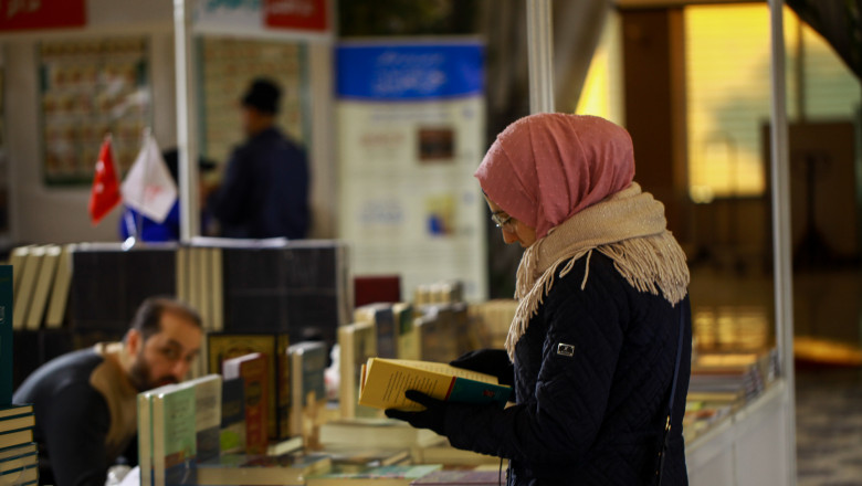  Cărțile au devenit un lux în Turcia din cauza deprecierii lirei