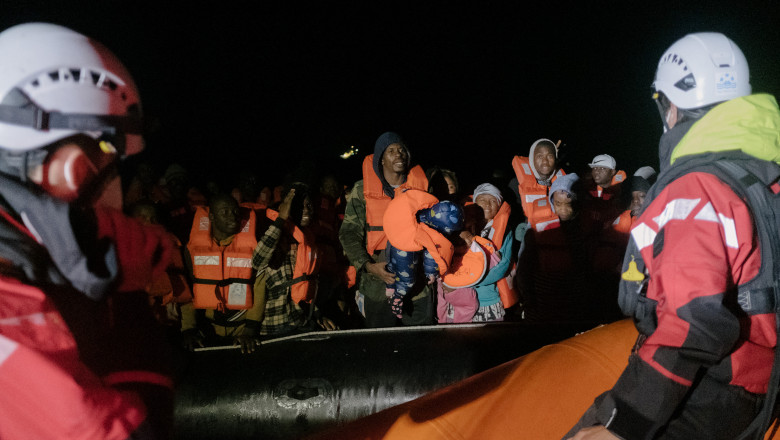  „Operațiune de Crăciun” în Marea Mediterană. Peste 270 de migranţi au fost salvaţi