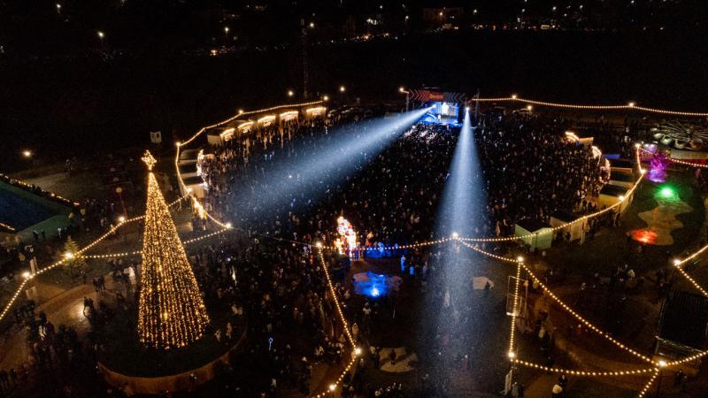  (FOTO/VIDEO) Toată Moldova a venit la Orheiland, la deschiderea celui mai frumos Târg de Crăciun din țară