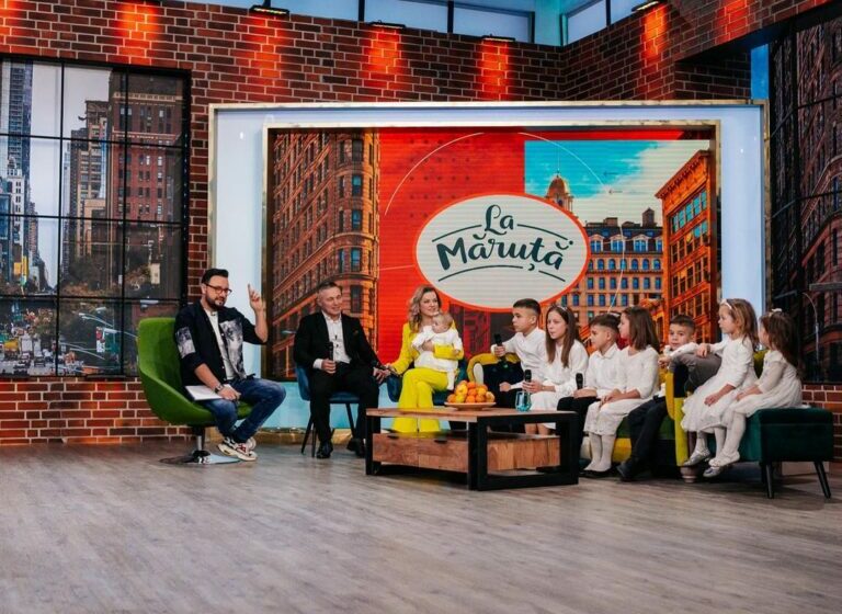  Familia Cârnaț la București, în platou la emisiunea „La Măruță”