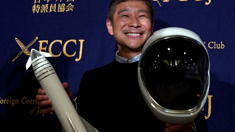  După ce a călătorit la bordul ISS, miliardarul Yusaku Maezawa se pregătește să exploreze Groapa Marianelor, cel mai adânc loc din lume